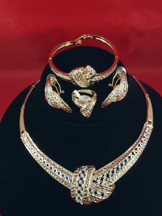 SIGNATURE LOOK NECKLACE, HQ