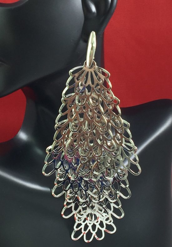 Convenient Beauty 'Aroz Chandelier'