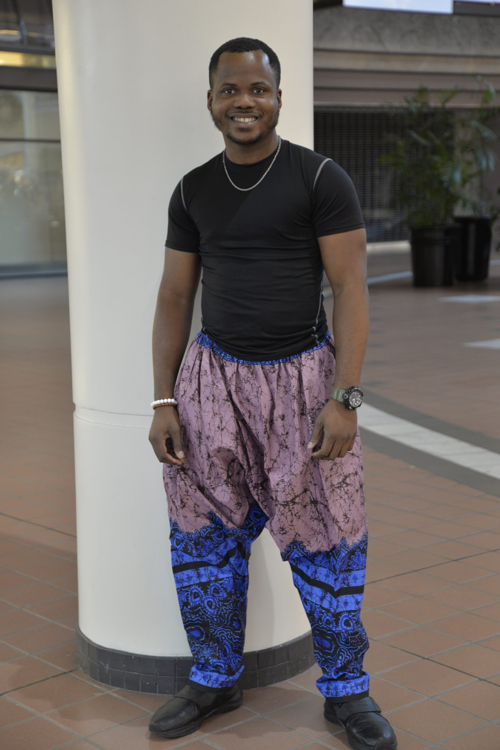 Tight shirt baggy pants outlet